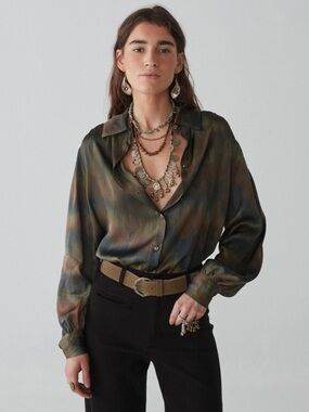 MAISON HOTEL Aksel Blouse Bright Sky NWOT SIZE MEDIUM